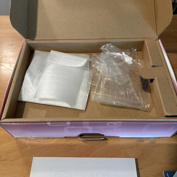 EMPTY BOX Nintendo 3DS Pearly Pink w/ Inner Box and Manuals - NO Console - Picture 4 of 10